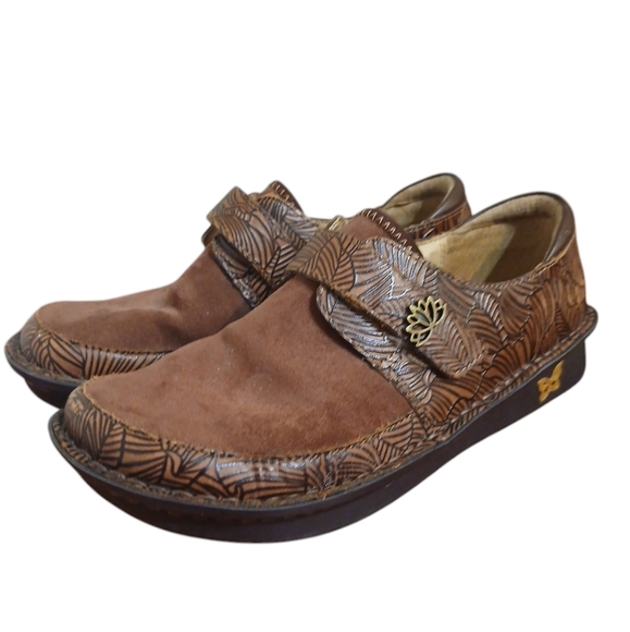 Alegria Engraved Brown Suede Mule Clogs Women's size 6 - Picture 6 of 13